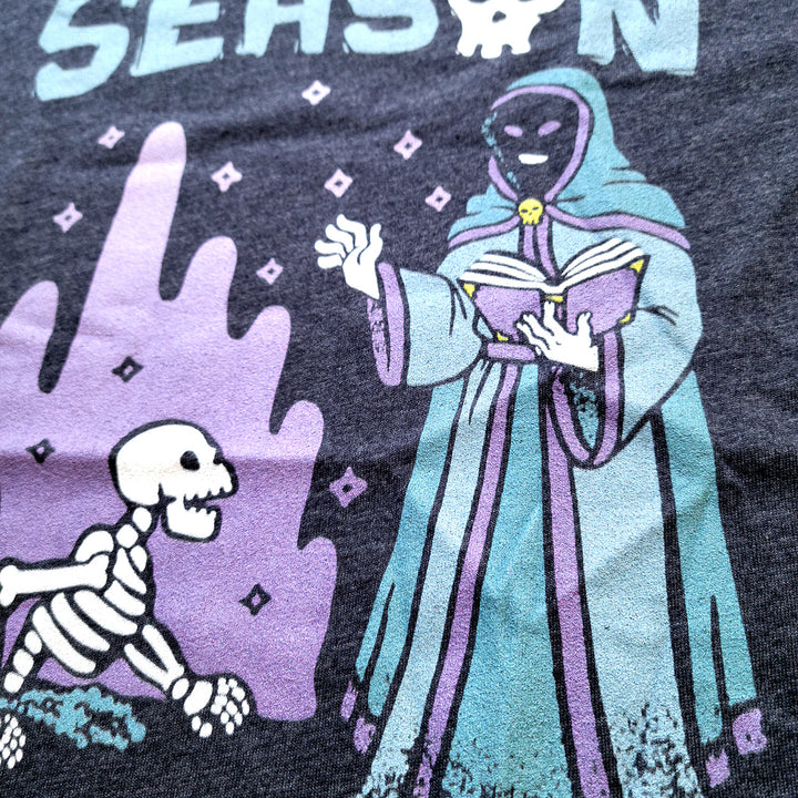 'Tis The Season Women's Shirt - Geeky merchandise for people who play D&D - Merch to wear and cute accessories and stationery Paola's Pixels