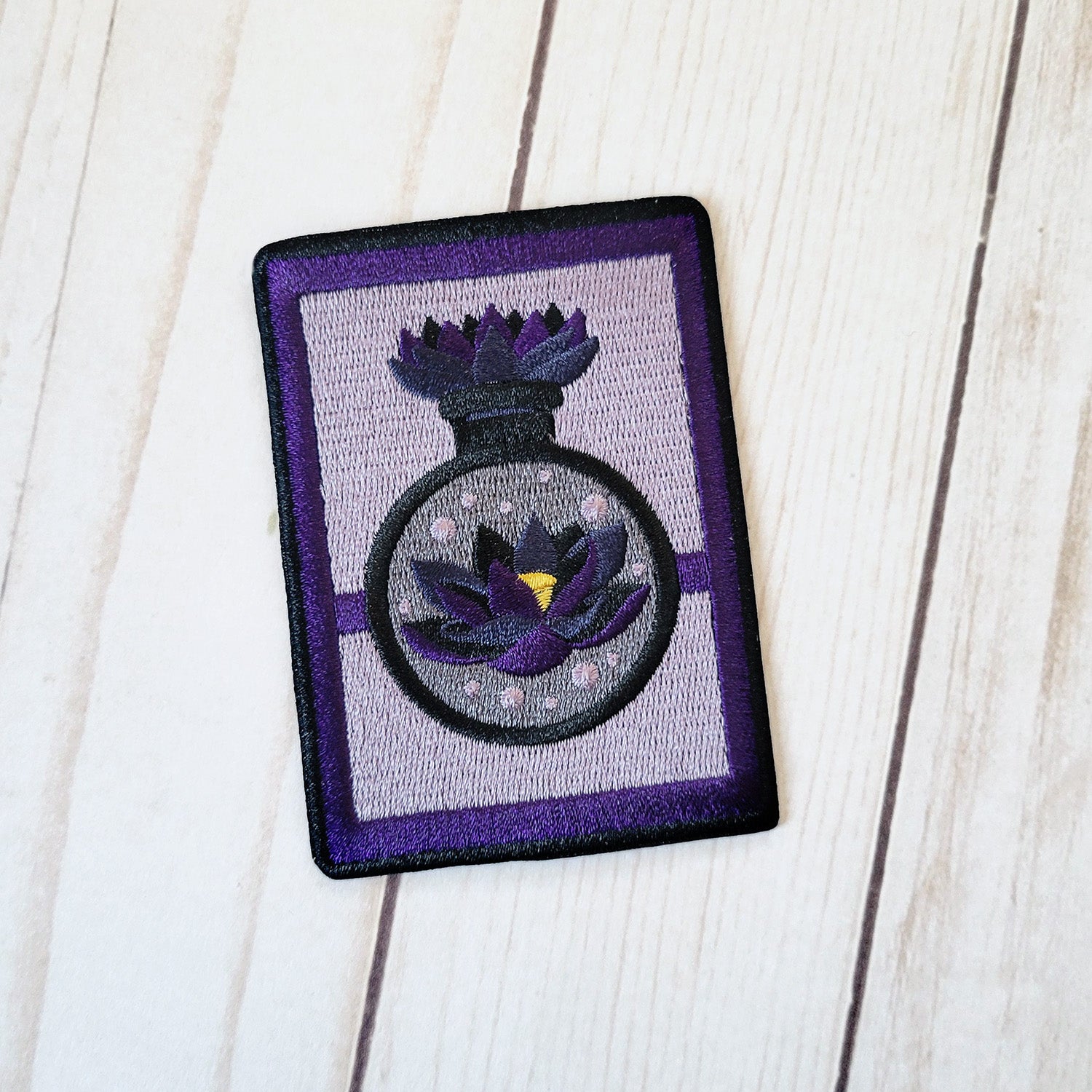 Seconds Sale! Black Lotus Potion Patch – Paola's Pixels