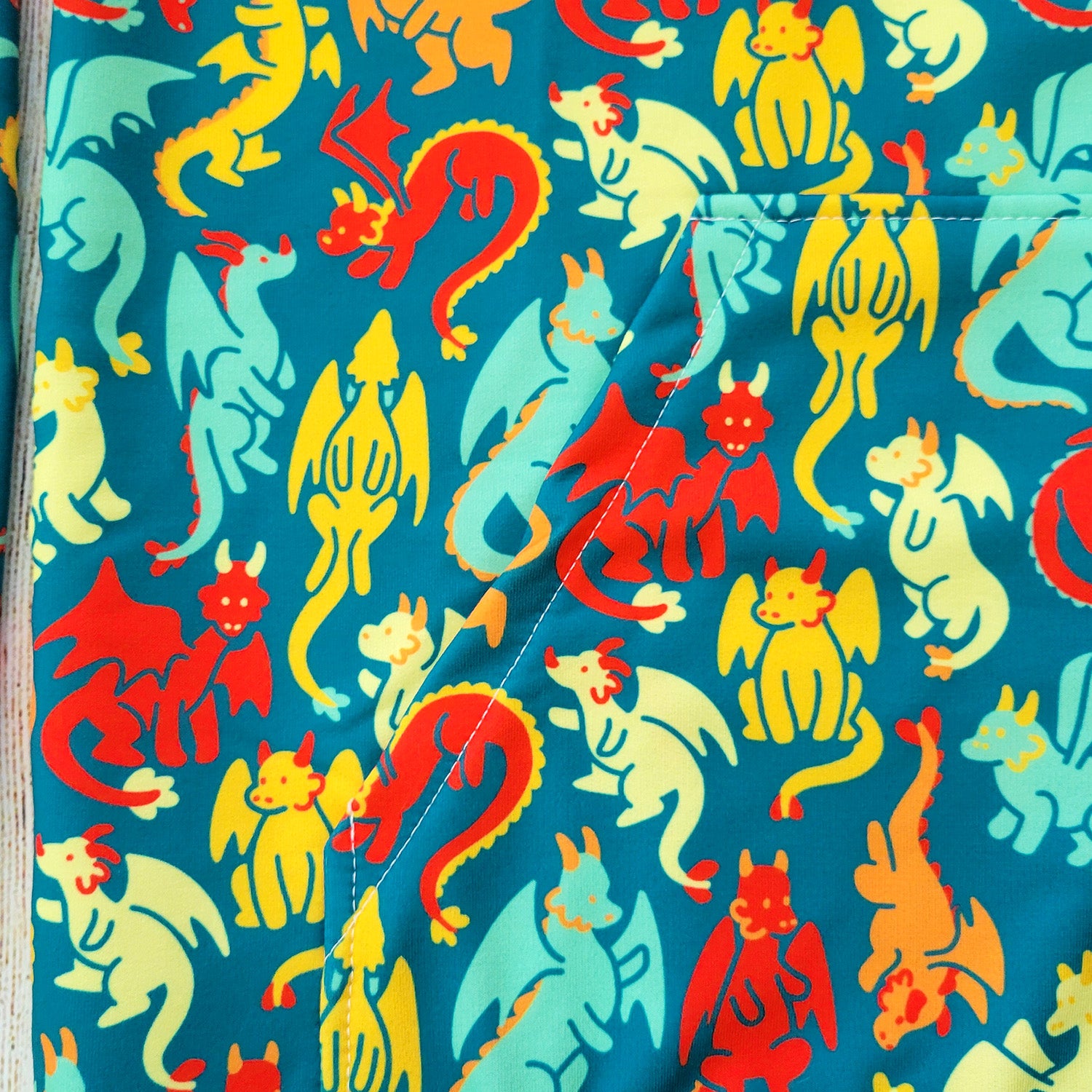 k*y様 PARADOX multi print L/S サイズXL Dragons Hoodie – Paola's Pixels