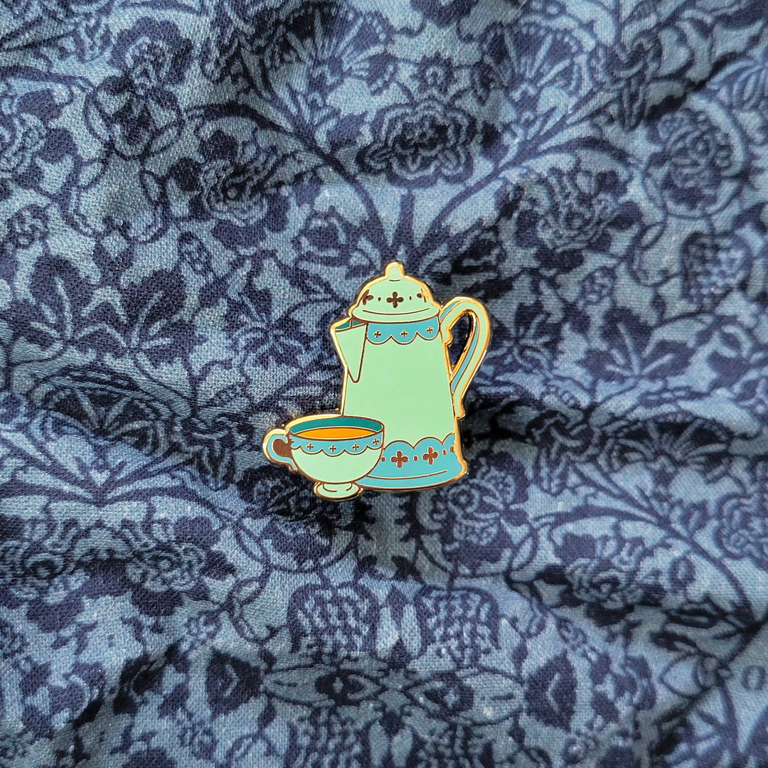 Kettle and Cup Mini Pin