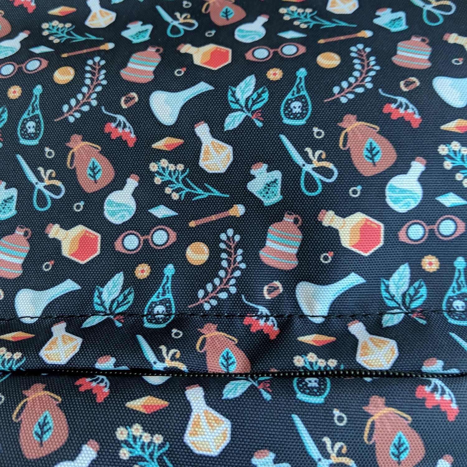 Alchemist Backpack - Geeky merchandise for people who play D&D - Merch to wear and cute accessories and stationery Paola's Pixels