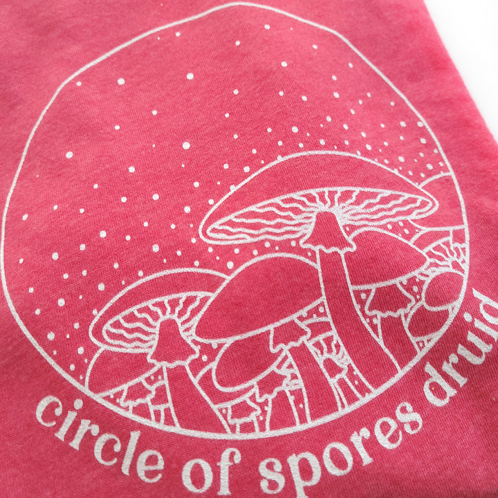 Circle of Spores Druid Women's Shirt - Geeky merchandise for people who play D&D - Merch to wear and cute accessories and stationery Paola's Pixels