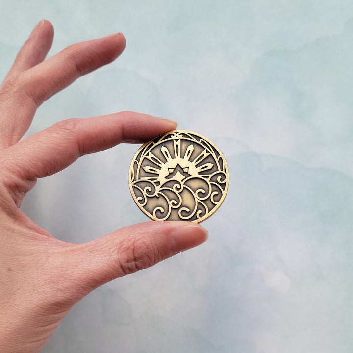 Sun and Moon d2 Coin - Geeky merchandise for people who play D&D - Merch to wear and cute accessories and stationery Paola's Pixels
