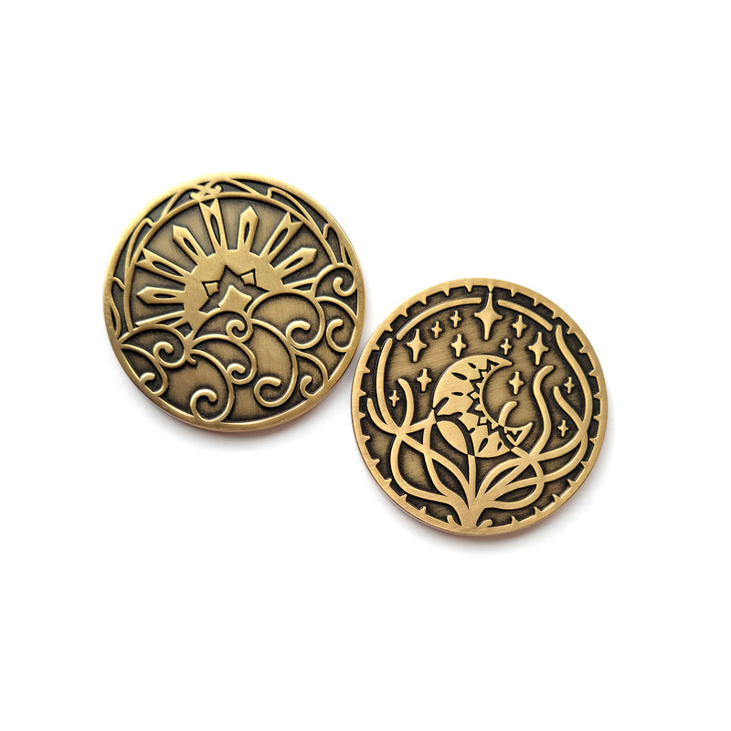 Sun and Moon d2 Coin - Geeky merchandise for people who play D&D - Merch to wear and cute accessories and stationery Paola&
