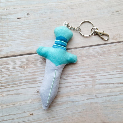 Blue Sword Plush Keychain - Geeky merchandise for people who play D&D - Merch to wear and cute accessories and stationery Paola's Pixels