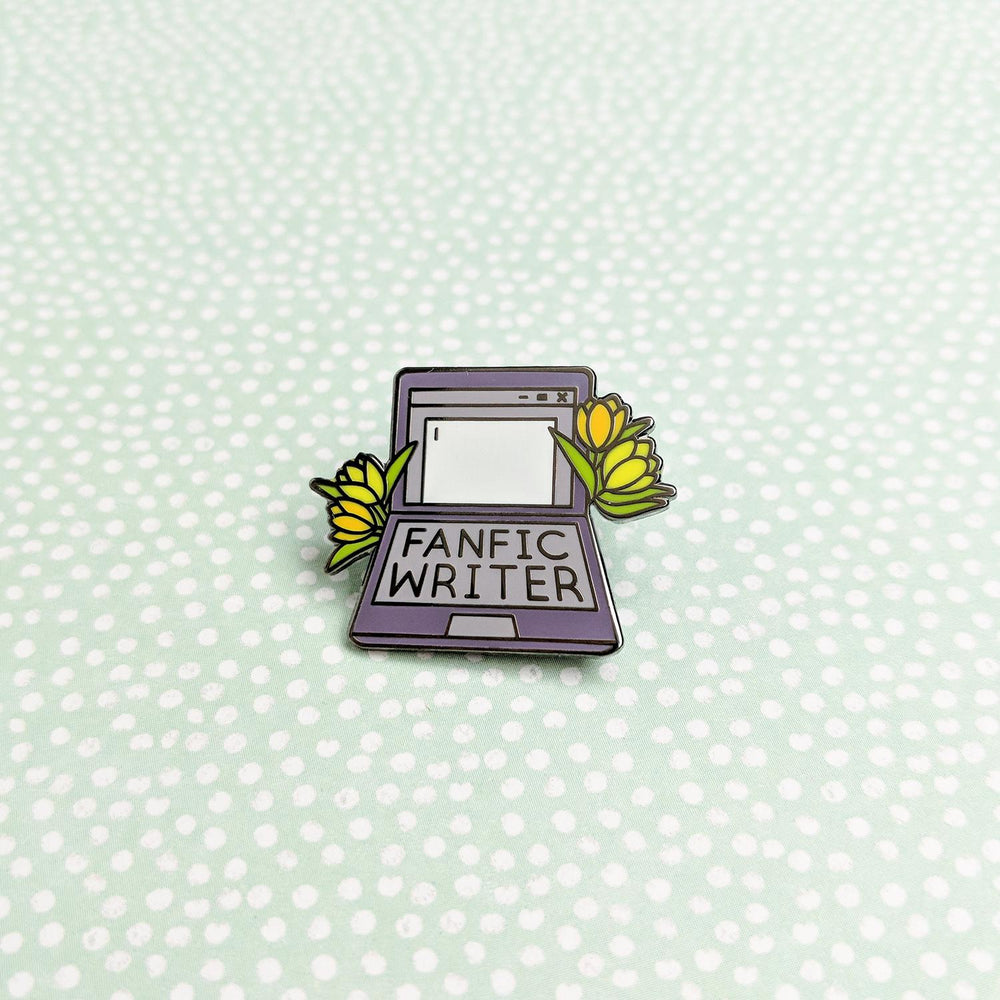 Fanfic Writer Enamel Pin - Geeky merchandise for people who play D&D - Merch to wear and cute accessories and stationery Paola's Pixels